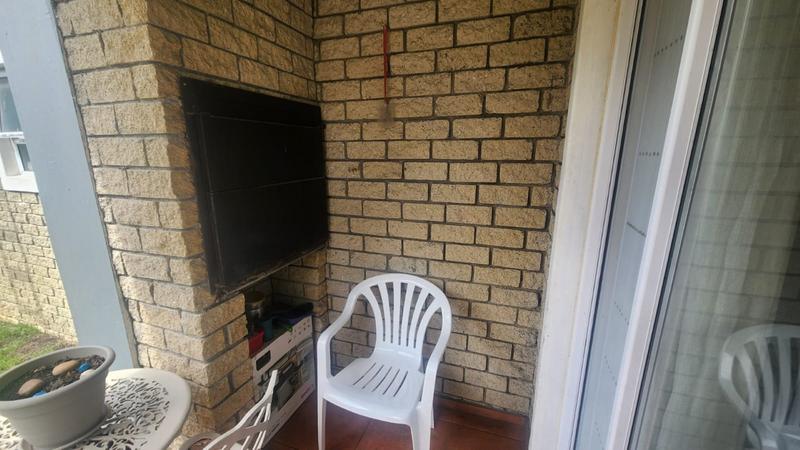To Let 1 Bedroom Property for Rent in Bracken Heights Western Cape